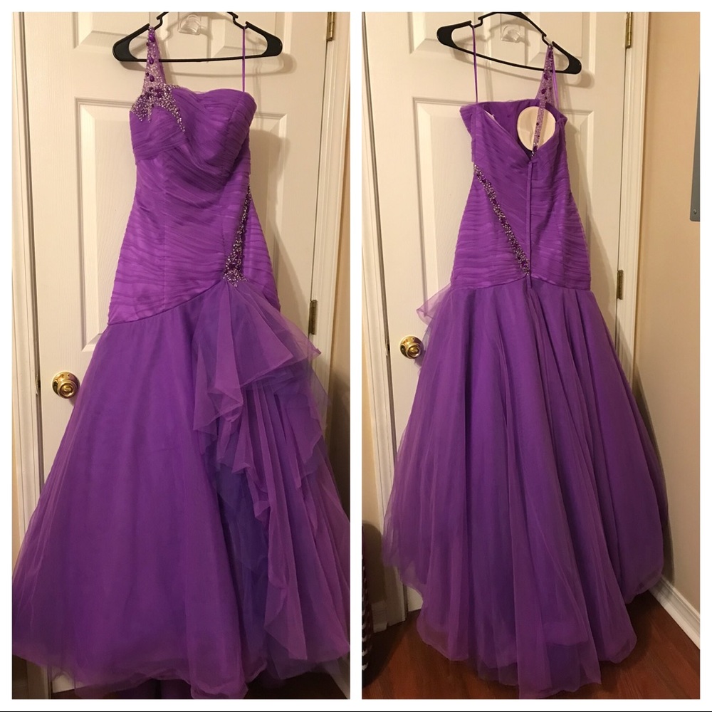 Size 6 Prom Dress